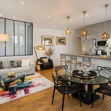 Apartamento Duplex Marais Square Du Temple Parking París